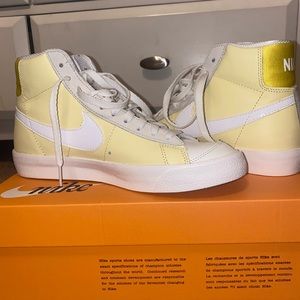 Nike Wmns Blazer Mid 77 Bicycle